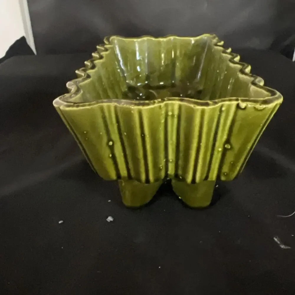 Vintage UPCO Avocado Green Planter #161 MCM Ungemach Pottery USA 8